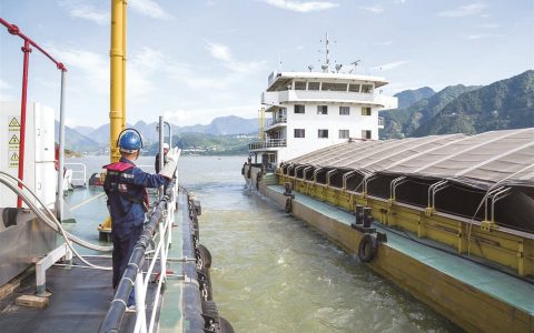 40℃高温下的-162℃守护 归州LNG码头护航长江绿色航运