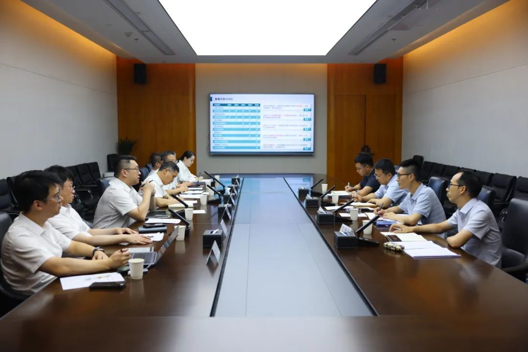 长江新区数字经济产业园与华中电力科技公司开展合作交流