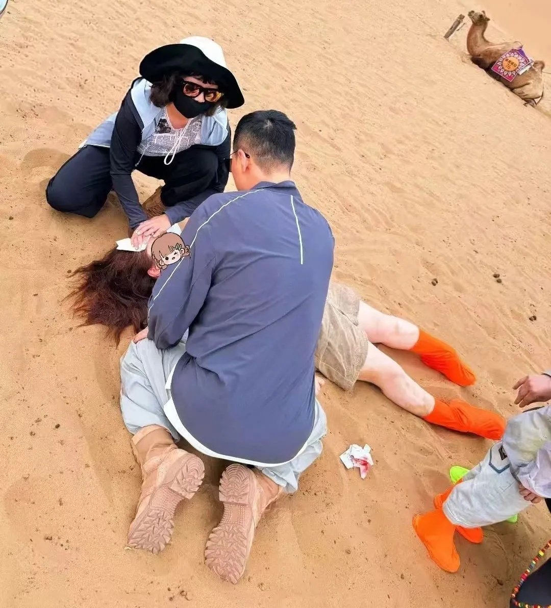 全网点赞的军医夫妇，身份披露