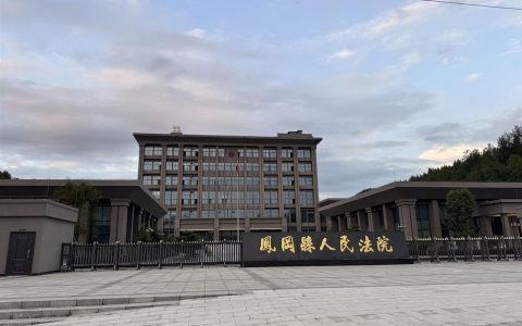 “男子离婚冷静期毒杀儿女案”今日开庭，孩子母亲：他骗娃喝药能找妈妈，孩子死前抓烂枕套