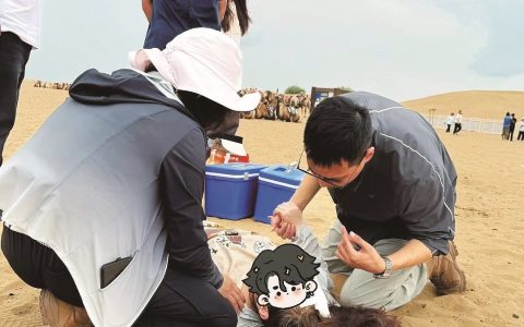 武汉军医夫妻并非首次救人 获救者家属将到江城当面致谢