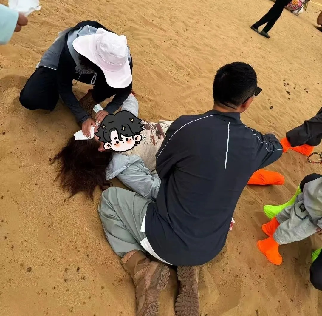 全网点赞的军医夫妇，身份披露