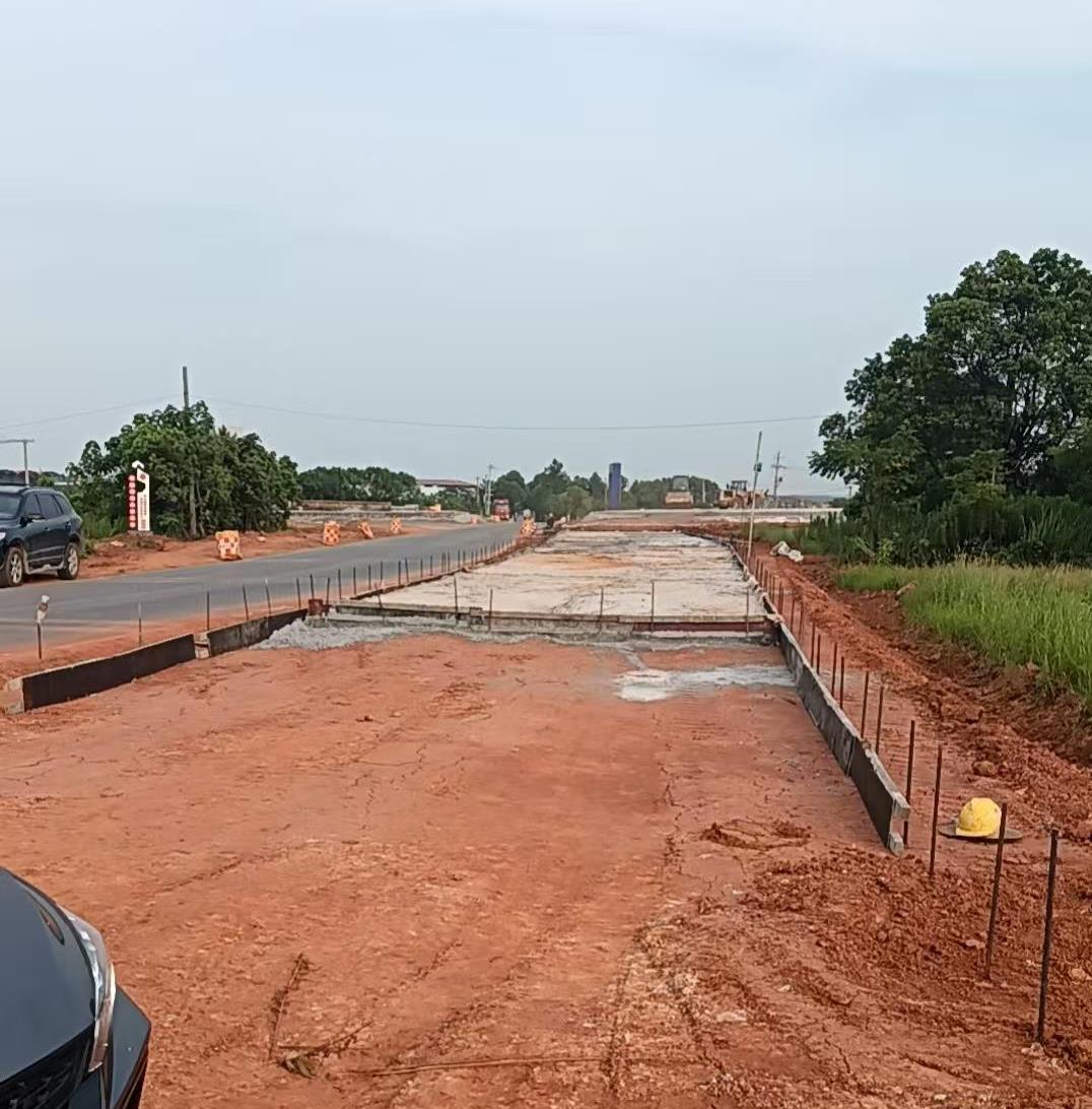 54岁农民工如厕被误当猎物枪击身亡，女儿：妹妹原定10月结婚，父亲到南昌就是为筹婚礼钱