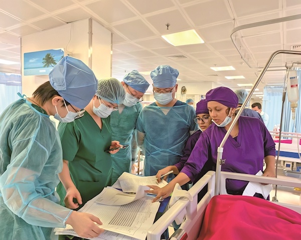 一场跨越国界的生命救援 武汉医生在孟加拉国留下温情的中国故事