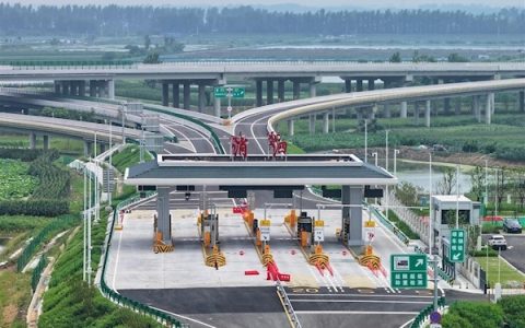 “智慧云舱”系统启用 消泗收费站可以“秒过”