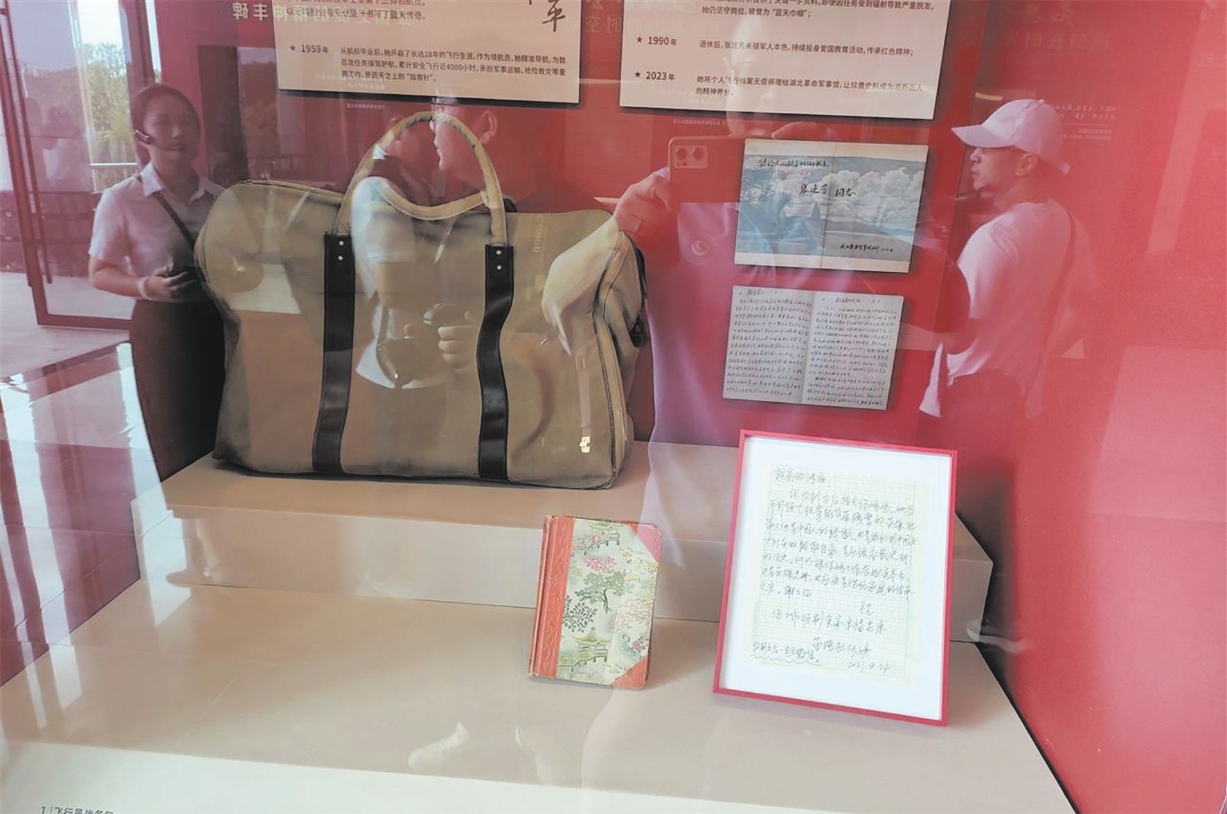 两次参与新中国原子弹试验 女飞行员曾驾机穿越蘑菇云