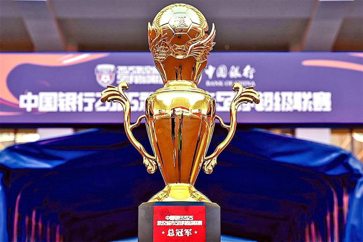 汉超激情揭幕，首战轰出“世界波” 46780人观赛，创下中国业余足球赛事上座第二高纪录