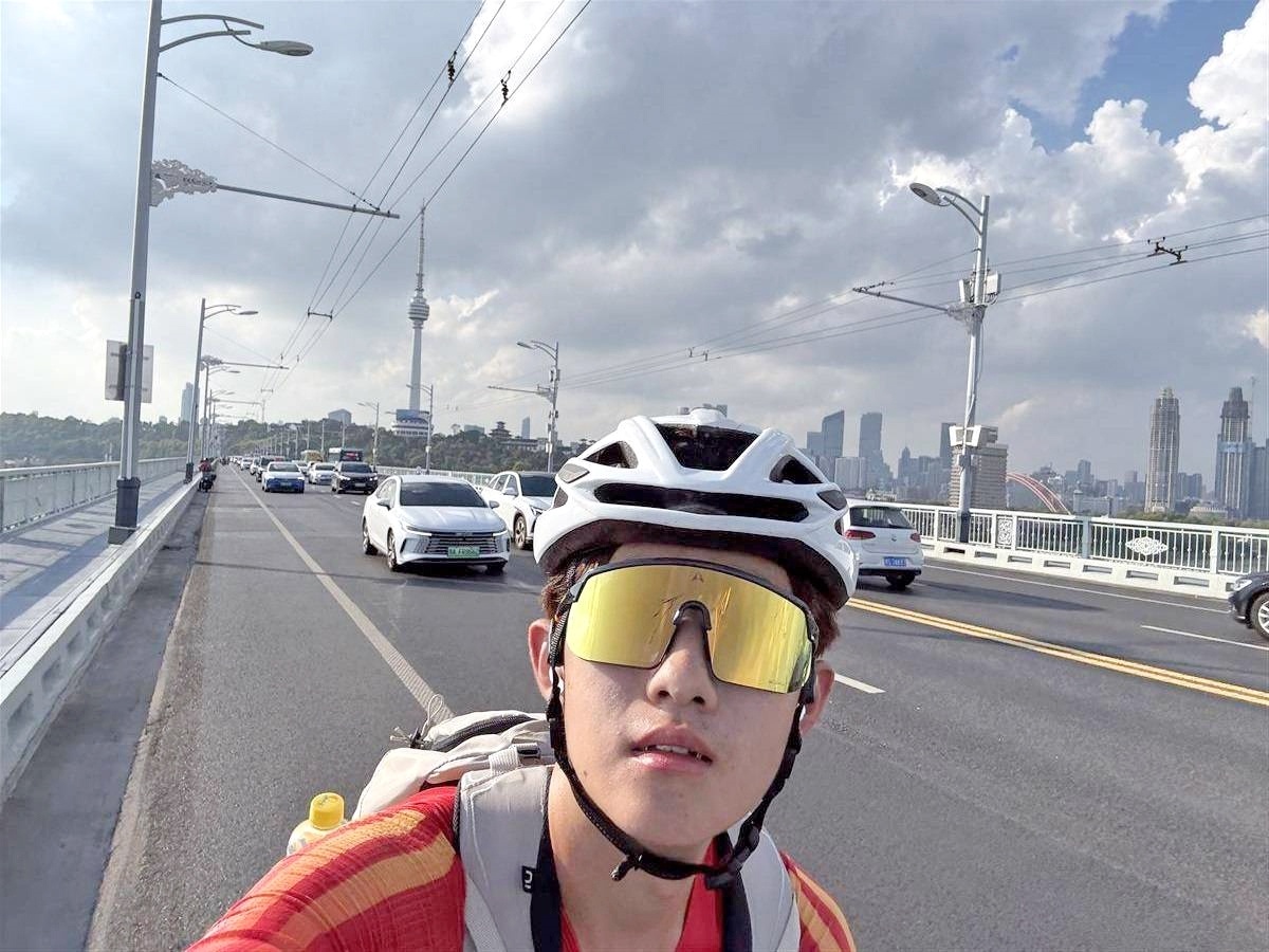 20天1850公里跨越小半个中国  18岁大一新生从沈阳骑行到武汉上学