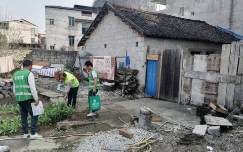 胡场镇排查整治校园周边环境