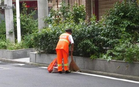 “环卫+”加出民生温度——市环卫局洁达公司创新服务暖人心