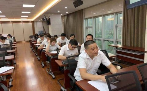 仙桃农商行解放支行成功化解风险贷款1320万元