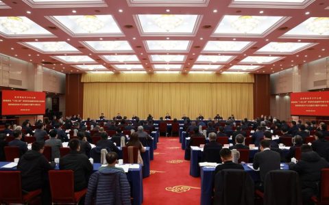 市委理论学习中心组集体（扩大）专题学习辅导报告会举行