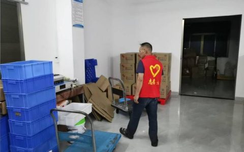 防蚊灭蚊 守护健康 龙华山街道持续推进秋季爱国卫生运动