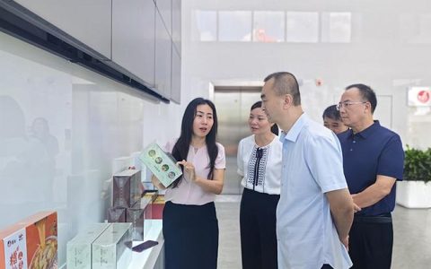 海南省政协考察组来我市考察