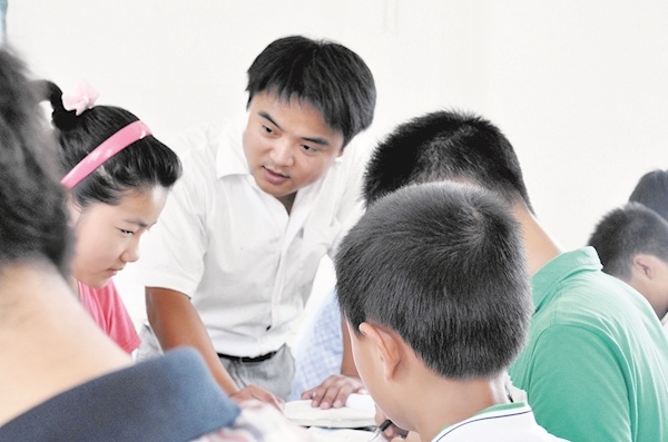 哥哥留下了，弟弟也来了！ 两对夫妻坚守大山点亮孩子梦想