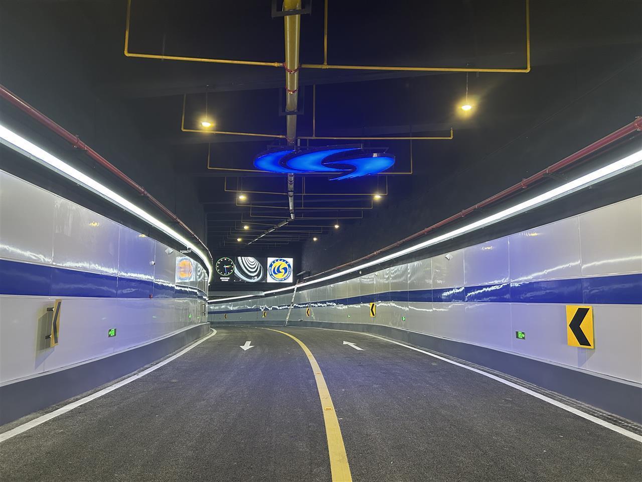 串起校区更串起产学研，武汉理工地下通道成了教学“活教材”