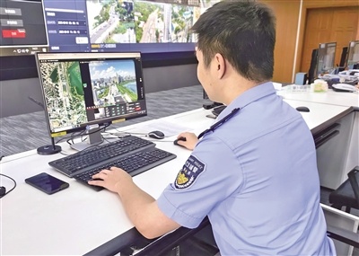 武昌交警科技赋能护畅通 无人机打造“空地一体”交通防控体系