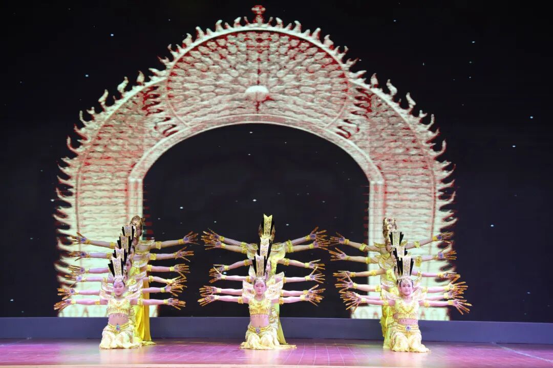 湖北残疾人艺术汇演暨“自强不息”宣讲进高校活动在长江新区举行