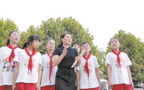 扎根鄂西乡村学校十二载 她带队家访万余次  点亮山区孩子人生路