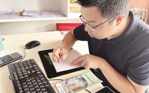 跑医院细心钻研2个多月  每日订单从零到爆满 90后程序员成功转型陪诊师