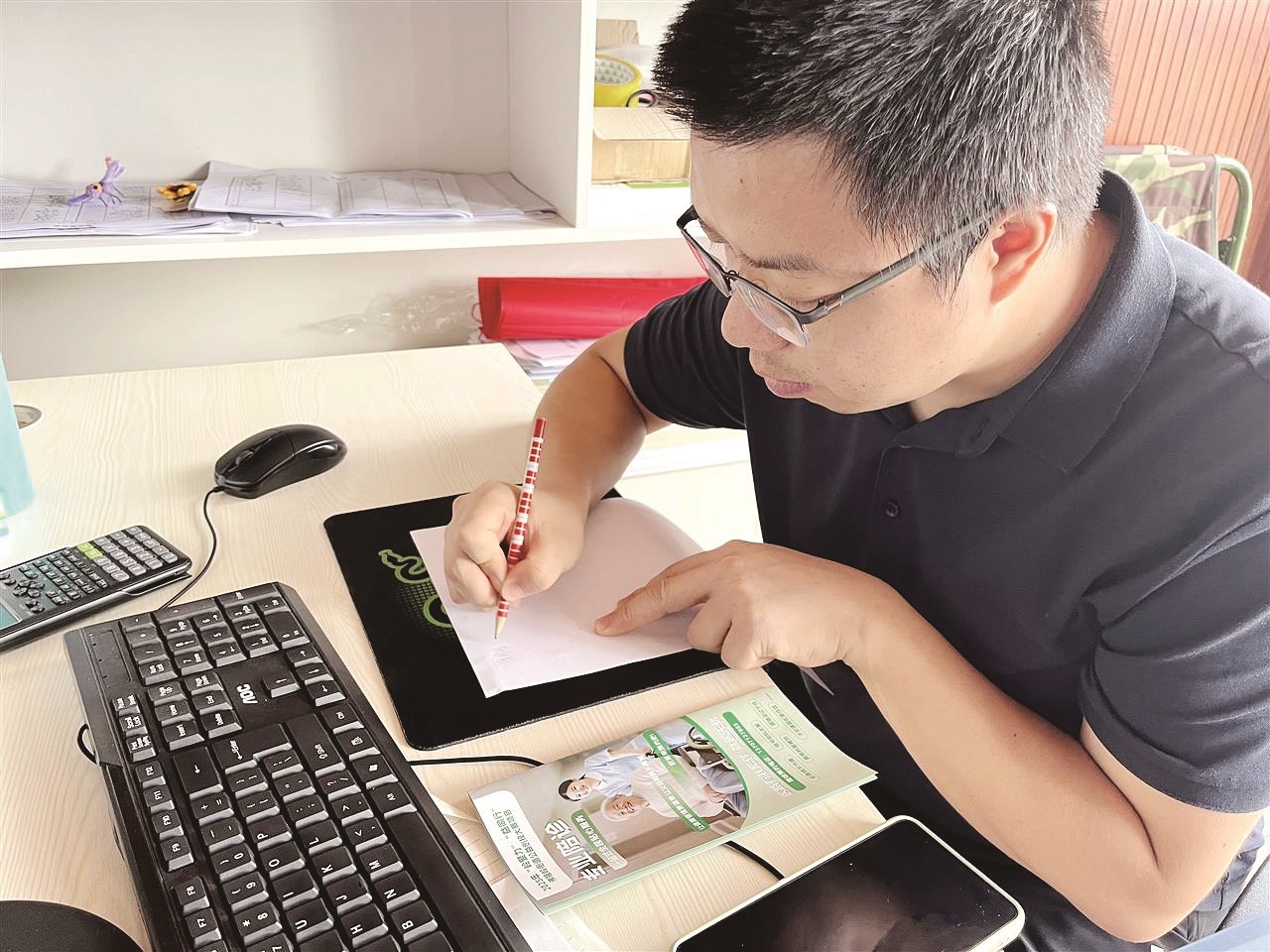 跑医院细心钻研2个多月  每日订单从零到爆满 90后程序员成功转型陪诊师