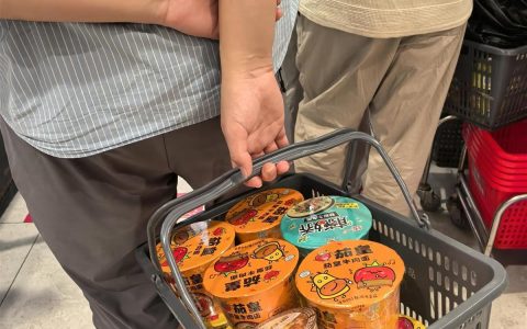 珠海提醒市民提前备好至少3天的生活物资，记者实探生鲜超市部分货架已空