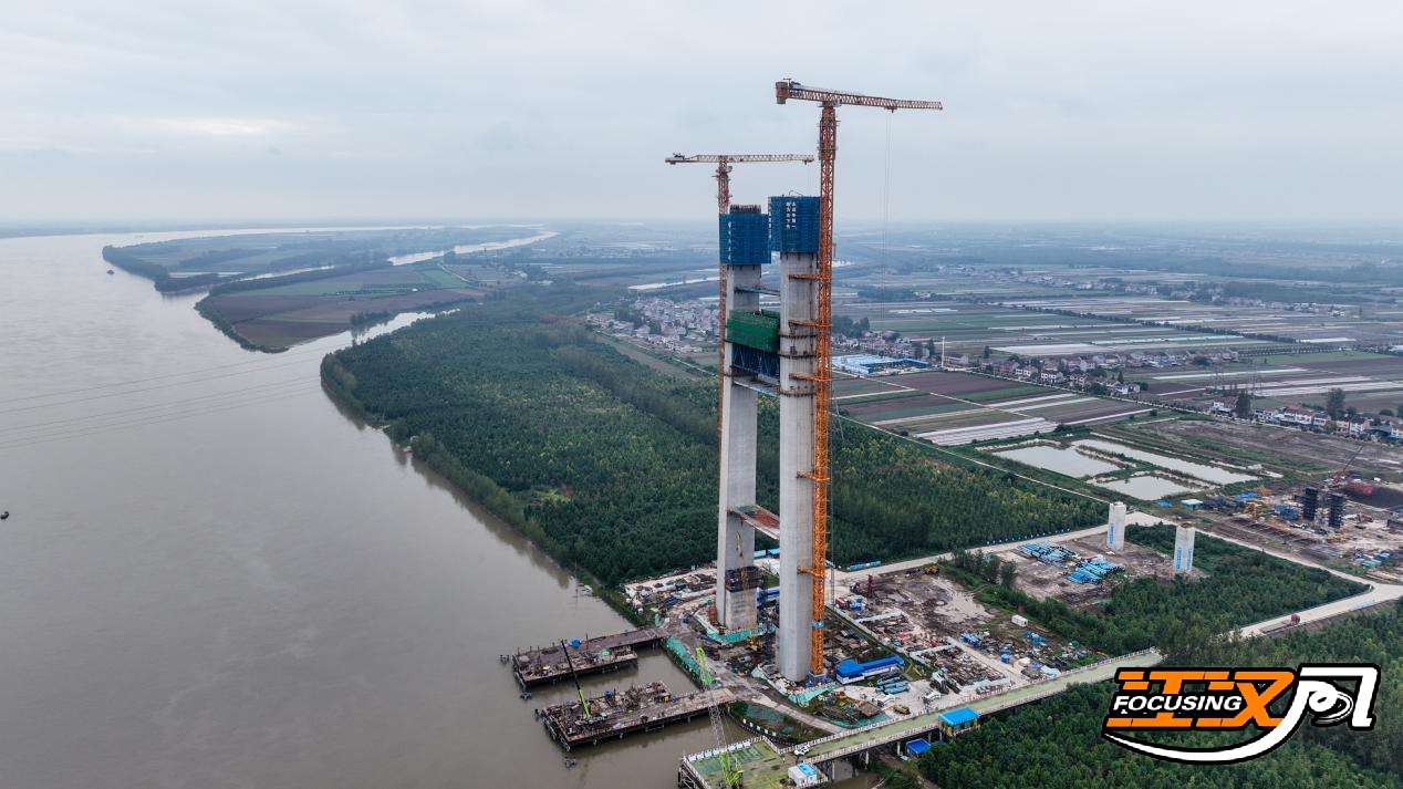 假期不停工 荆州李埠长江公铁大桥建设“满弓劲发”