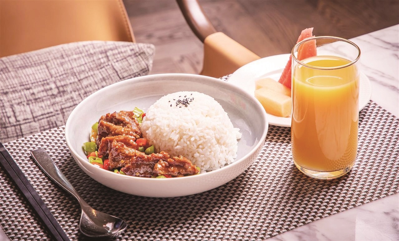 过早套餐不超10元  盒饭二三十元一份 武汉豪华酒店纷纷做起平价堂食