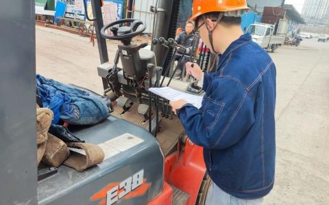 湖北特检院仙桃分院联动市场监管所开展超期叉车检验