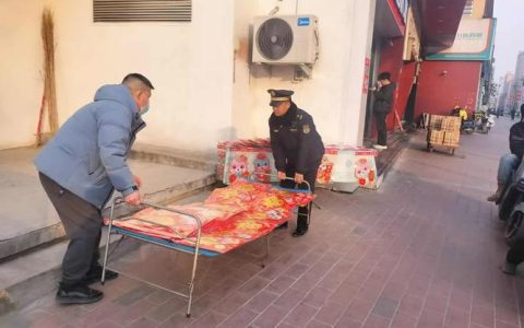 市城市管理执法局多措并举迎“双节” 精细治理靓市容