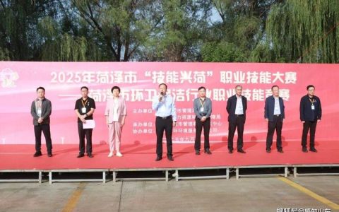 赛训结合 精细保洁——市环卫局举办环卫工人节技能竞赛纪实