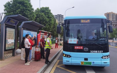 这个中秋回家不折腾！武汉新开通两条定制公交，蔡甸侏儒山居民通勤省出40分钟