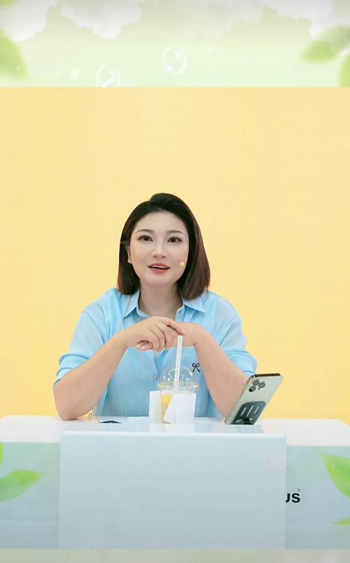 宣判准予离婚后，“孕妇泰国坠崖”受害人王暖暖发文感谢演员张歆艺