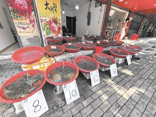 价格降低，个头变大，新一批货源正赶来 武汉吃货们“蟹”逅最佳时令季