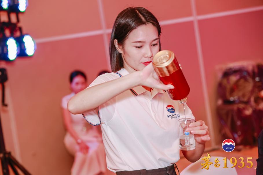 茅台逆势增长，双节动销同比增超20%，价格韧性凸显