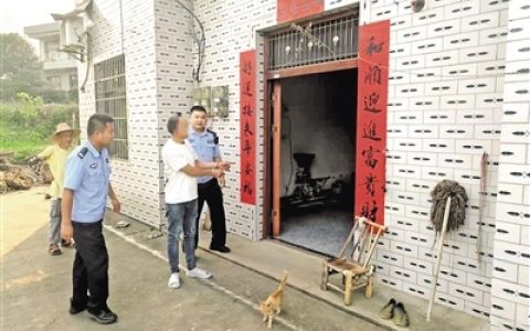 儿子远程尽孝装监控 意外替父追回“血汗钱”