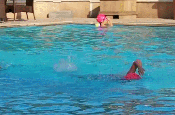 刘涛女儿王紫嫣要上大学了，幼年曾在《欢乐颂》中客串童年安迪