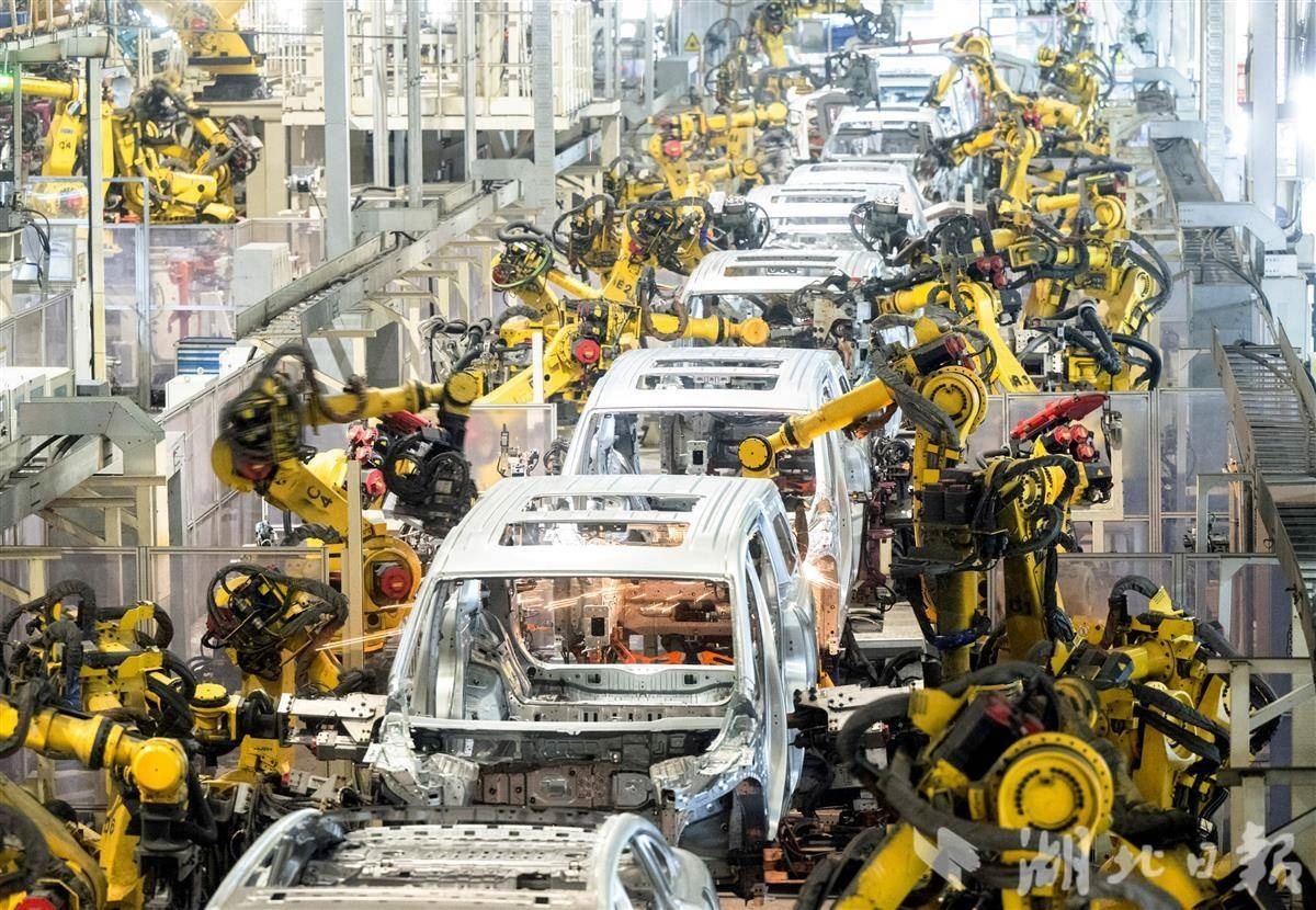 月销量8连涨 连续7个月销量过万辆 实探岚图汽车的爆款养成密码