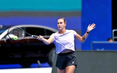 萨巴伦卡开启武网赛前训练