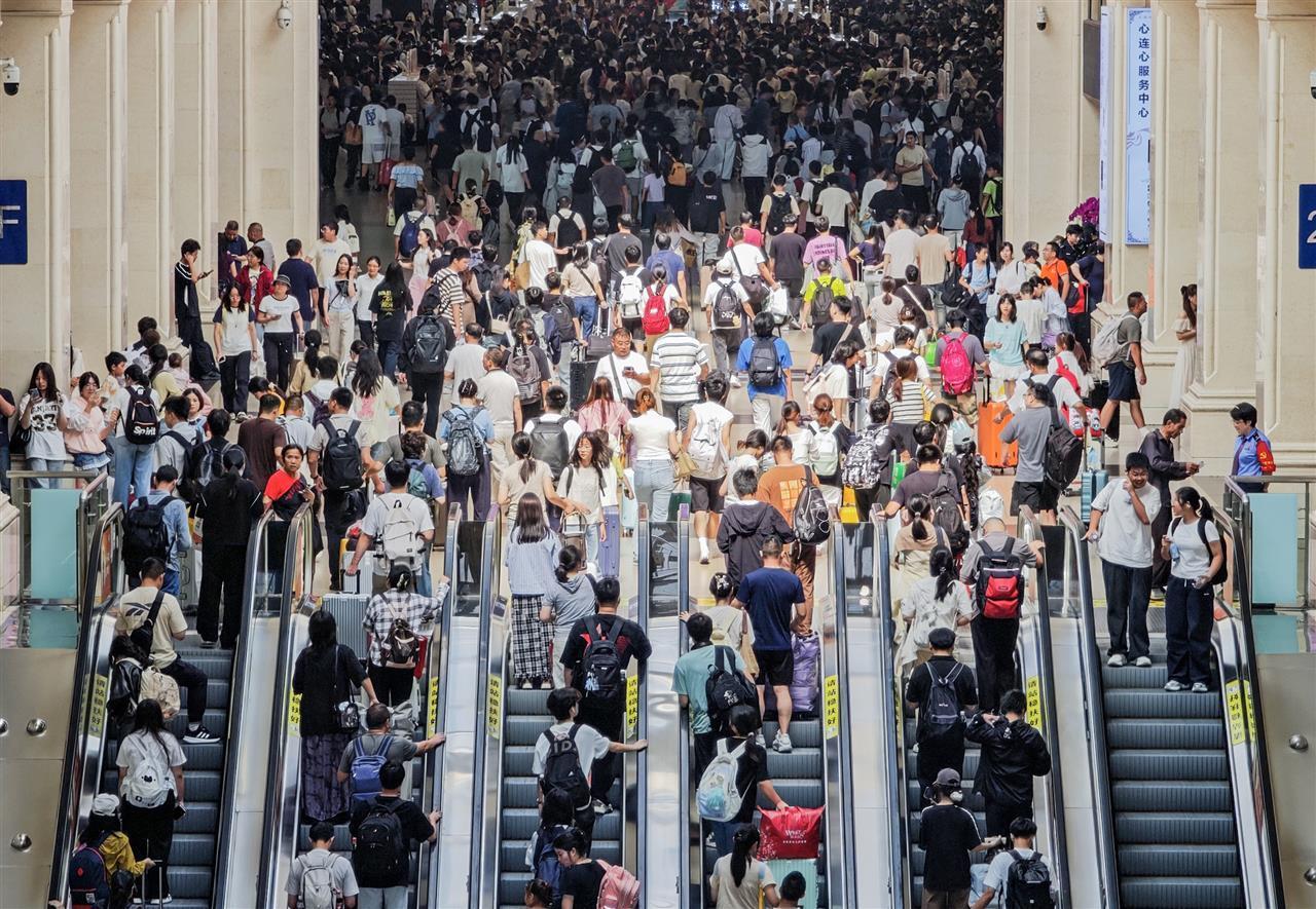 汉口站迎来返程客流高峰，预计同比增长5%