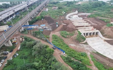 重点项目不停工 双节建设干劲足