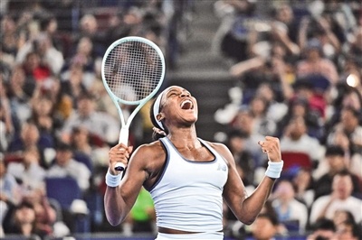 高芙2比0战胜佩古拉 武网迎“新后”