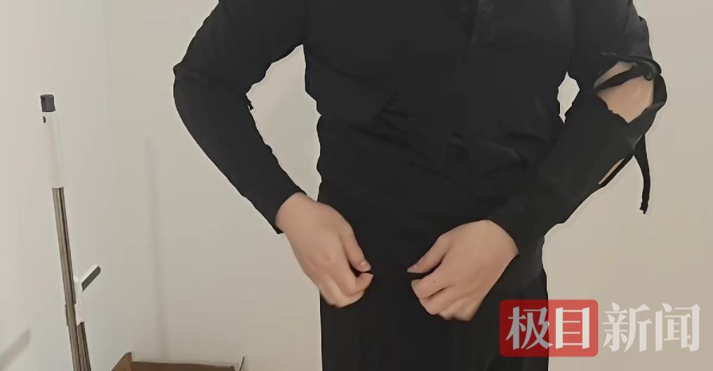 UR牌长袖被吐槽变“撕撕乐”，记者实测发现149元新衣一撕就破，网店客服：都有经过质检