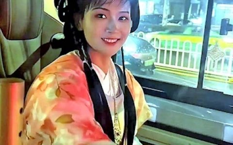 不卷“诸葛”卷“射雕”  襄阳另辟蹊径引爆全网 “黄蓉”开公交登上热搜