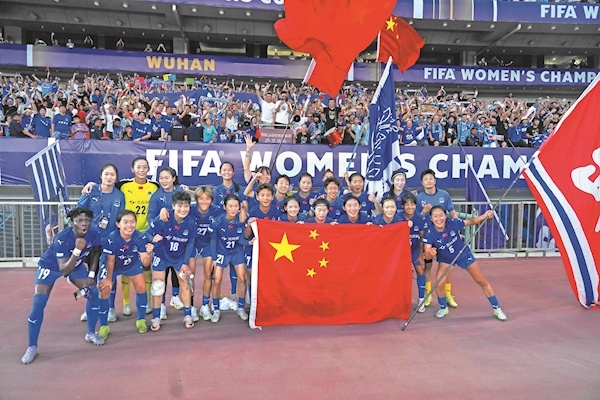 江大女足家门口晋级