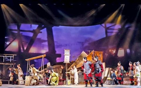 我国首部睡虎地秦简题材历史话剧武汉首演 《云梦轶事》沉浸式再现秦楚史诗