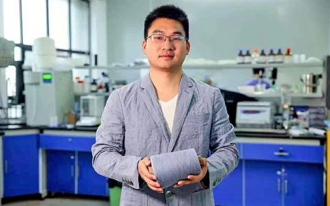 武汉职工创业创新大赛“新板眼”让人目不暇接 石头可制成衣服  蛋壳变身清洁剂