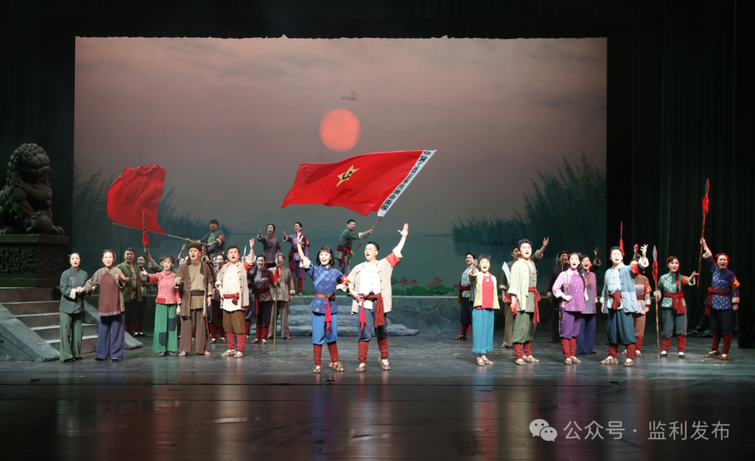 青春版《洪湖赤卫队》在监利上演