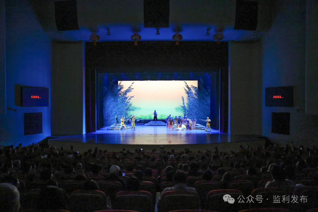 青春版《洪湖赤卫队》在监利上演