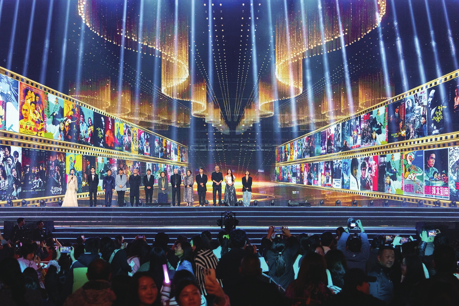 2025长江文化艺术季闭幕式&2024—2025年度中国电影大数据暨电影频道M榜荣誉之夜在宜昌举行